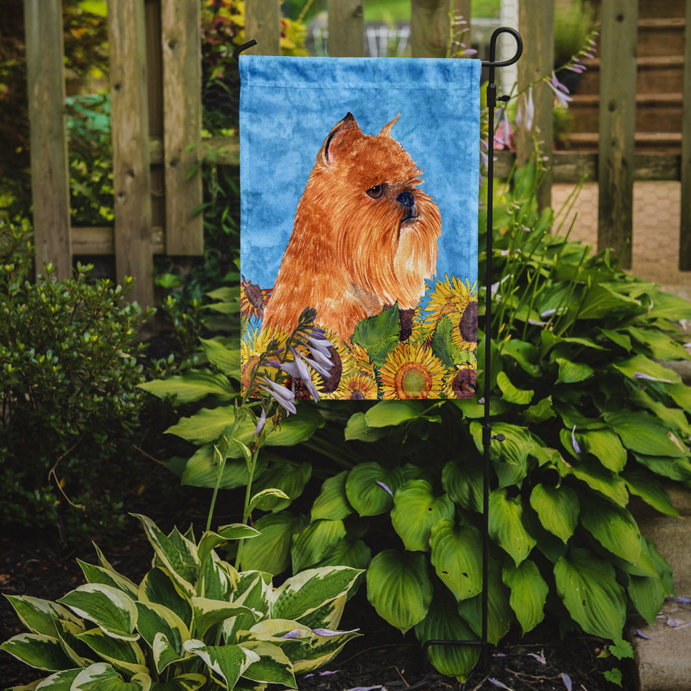 Brussels Griffon in Summer Flowers Garden Flag Mailbox Decorative Yard Banner Outside Patio Artwork for Flower Beds, Garden Size, Multicolor