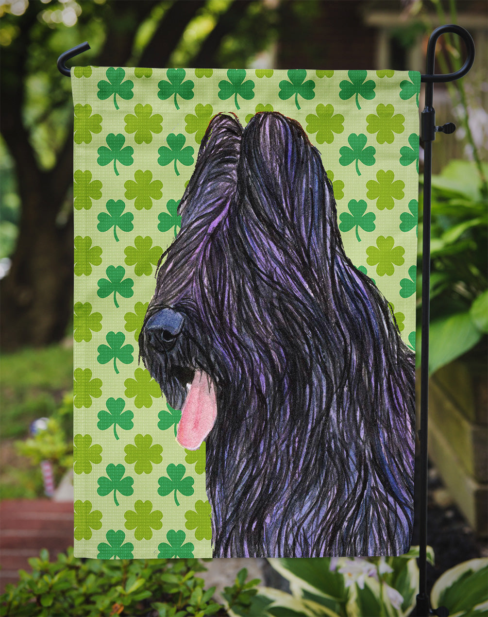 Briard St. Patrick's Day Shamrock Portrait Garden Flag Mailbox Decorative Yard Banner Outside Patio Artwork for Flower Beds, Garden Size, Multicolor