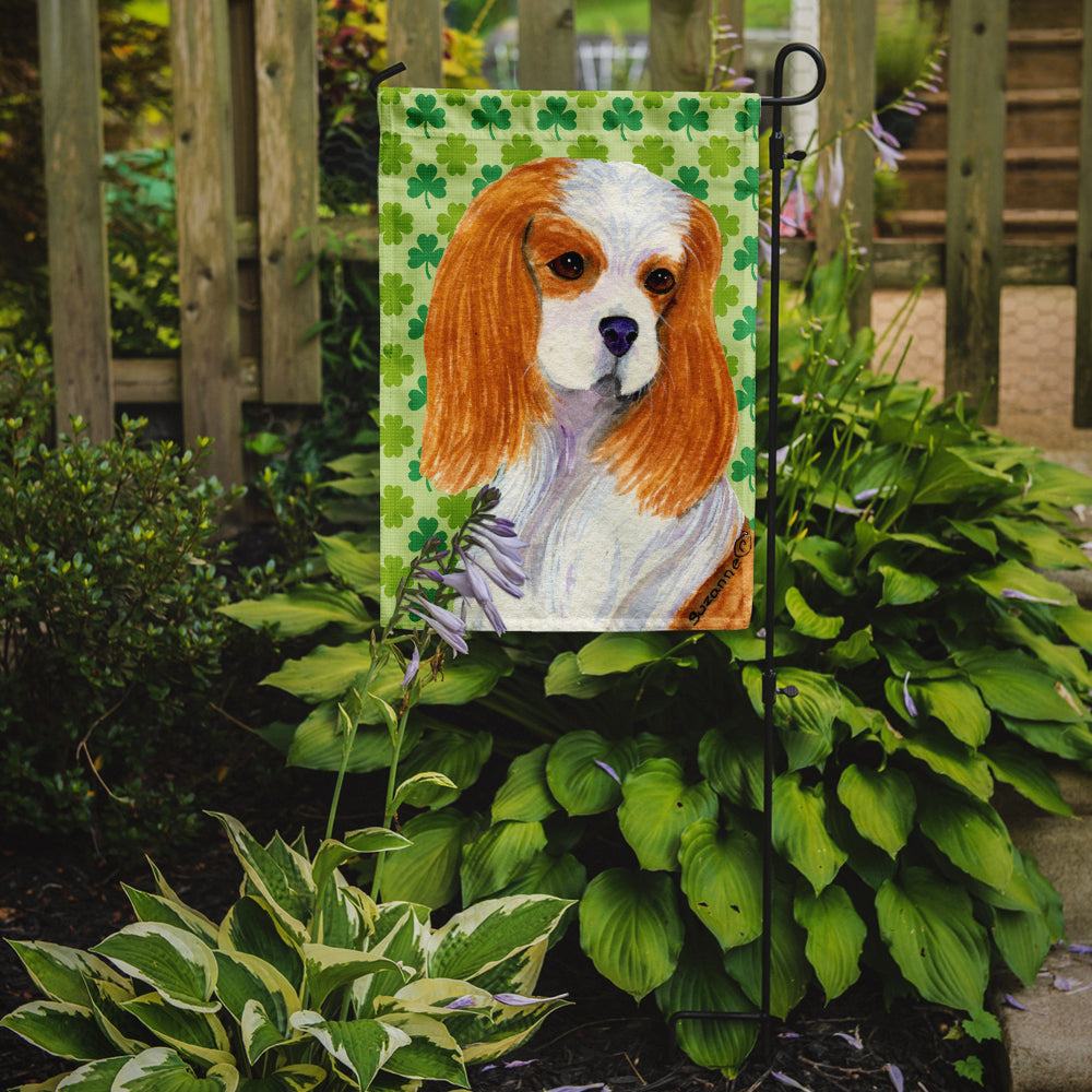 Cavalier Spaniel St. Patrick's Day Shamrock Portrait Garden Flag Mailbox Decorative Yard Banner Outside Patio Artwork for Flower Beds, Garden Size, Multicolor