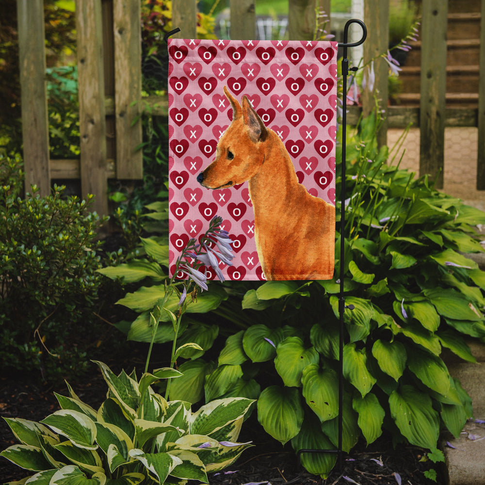 Min Pin Hearts Love and Valentine's Day Portrait Garden Flag Mailbox Decorative Yard Banner Outside Patio Artwork for Flower Beds, Garden Size, Multicolor