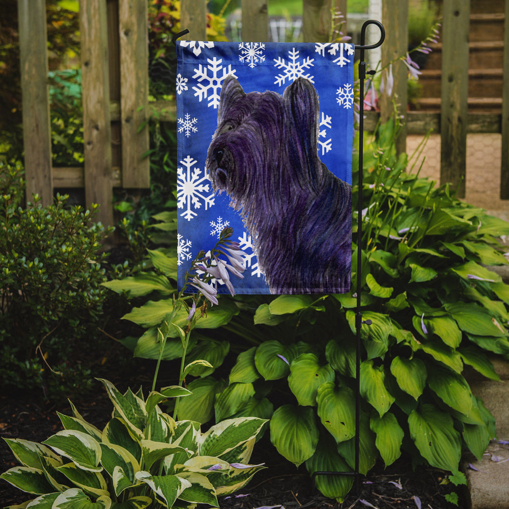 Skye Terrier Winter Snowflakes Holiday Garden Flag Mailbox Decorative Yard Banner Outside Patio Artwork for Flower Beds, Garden Size, Multicolor