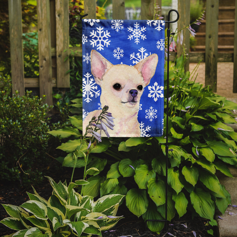 Chihuahua Winter Snowflakes Holiday Garden Flag Mailbox Decorative Yard Banner Outside Patio Artwork for Flower Beds, Garden Size, Multicolor