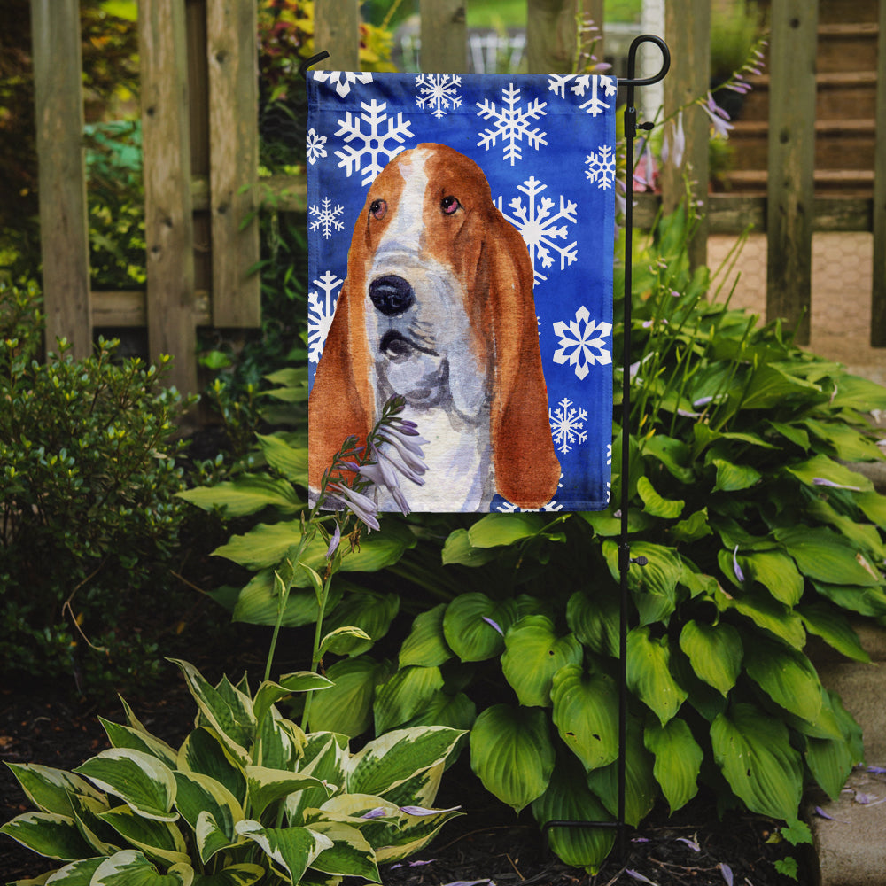 Basset Hound Winter Snowflakes Holiday Garden Flag Mailbox Decorative Yard Banner Outside Patio Artwork for Flower Beds, Garden Size, Multicolor