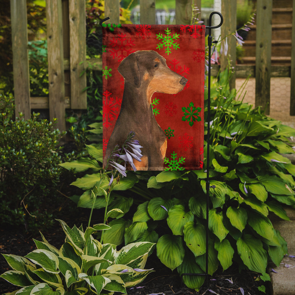 Doberman Red and Green Snowflakes Holiday Christmas Garden Flag Mailbox Decorative Yard Banner Outside Patio Artwork for Flower Beds, Garden Size, Multicolor