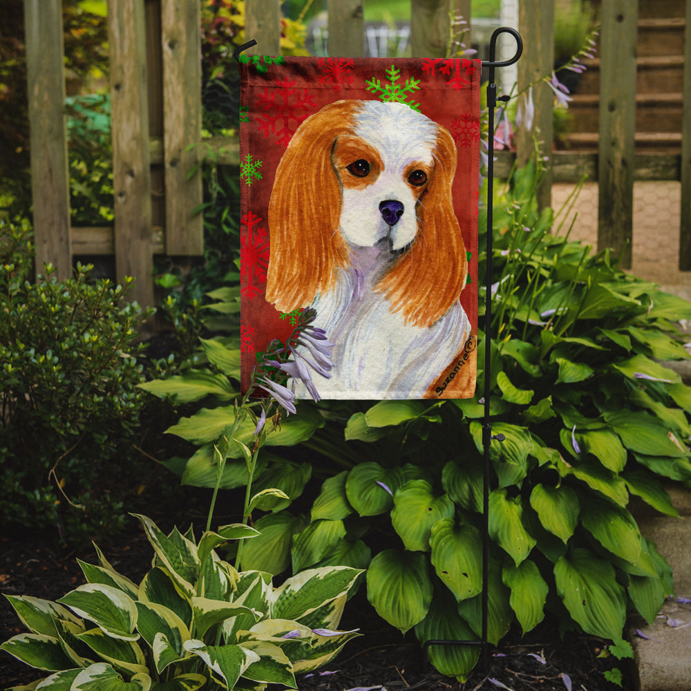 Cavalier Spaniel Red and Green Snowflakes Holiday Christmas Garden Flag Mailbox Decorative Yard Banner Outside Patio Artwork for Flower Beds, Garden Size, Multicolor