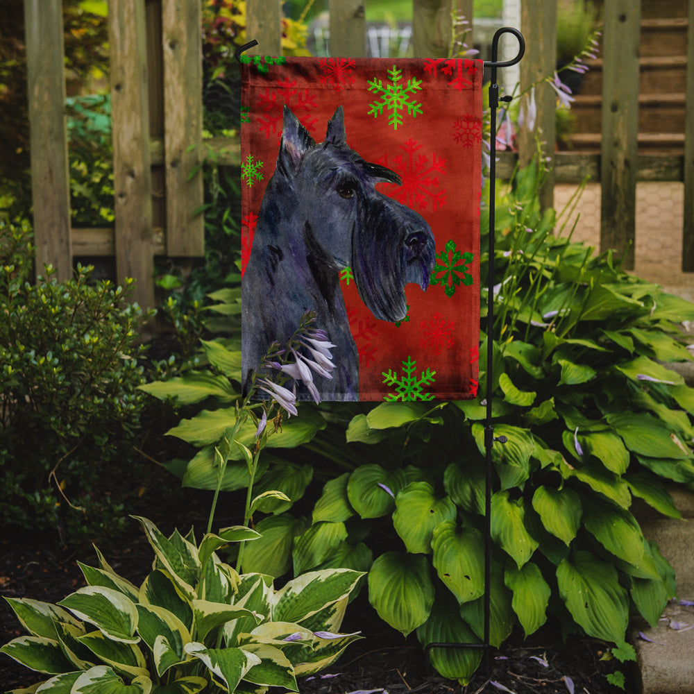 Scottish Terrier Red and Green Snowflakes Holiday Christmas Garden Flag Mailbox Decorative Yard Banner Outside Patio Artwork for Flower Beds, Garden Size, Multicolor