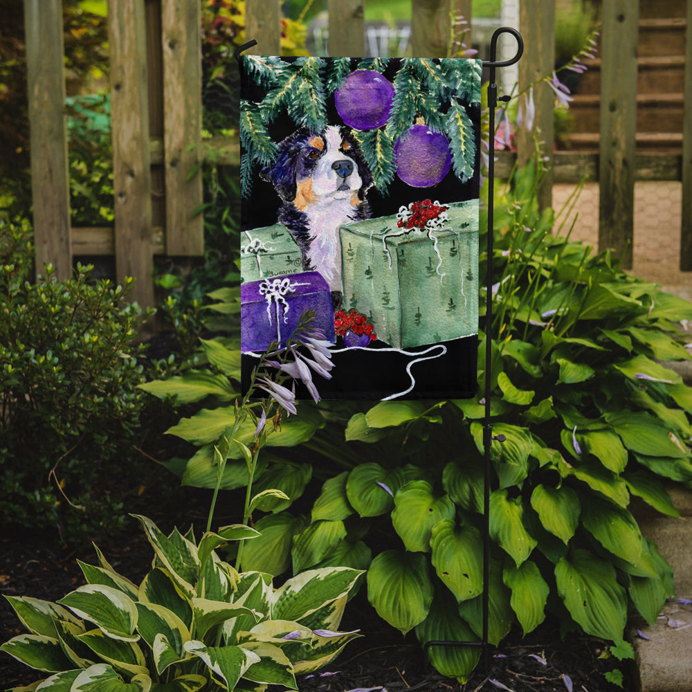 Bernese Mountain Dog Garden Flag Mailbox Decorative Yard Banner Outside Patio Artwork for Flower Beds, Garden Size, Multicolor