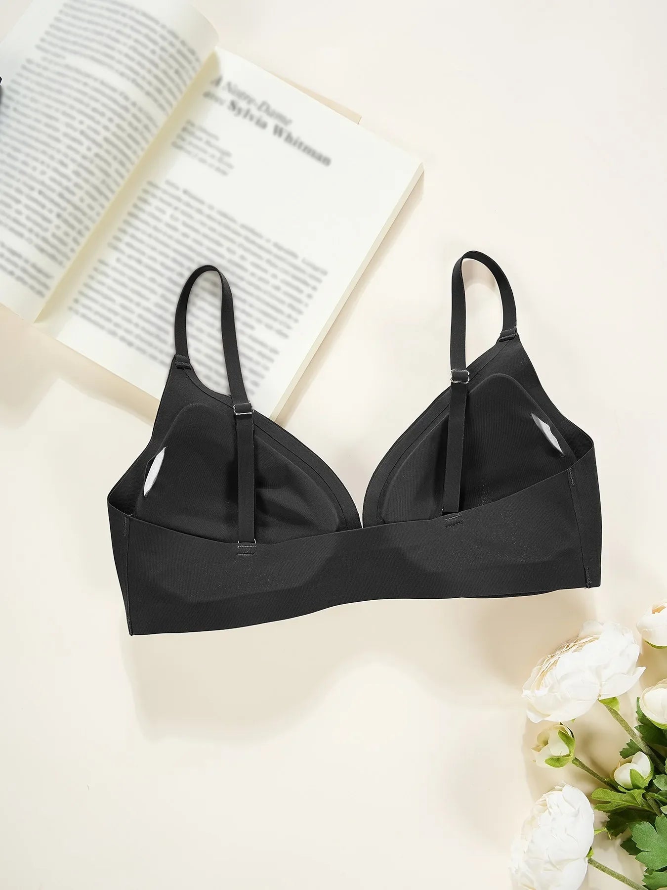 7 Pack Women's Sexy Bra Panties Set Front Closure Seamless Push-Up Wireless with Removable Padding Basic T-Shirt Lingerie