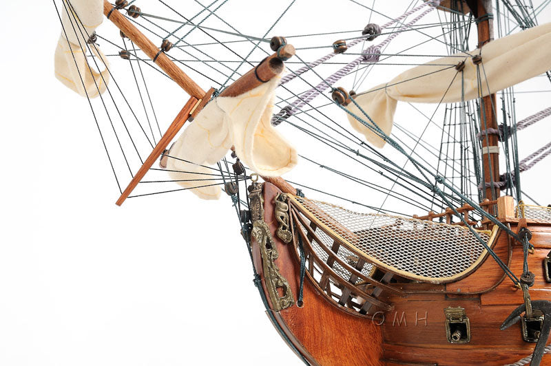 HMS Victory Midsize With Display Case