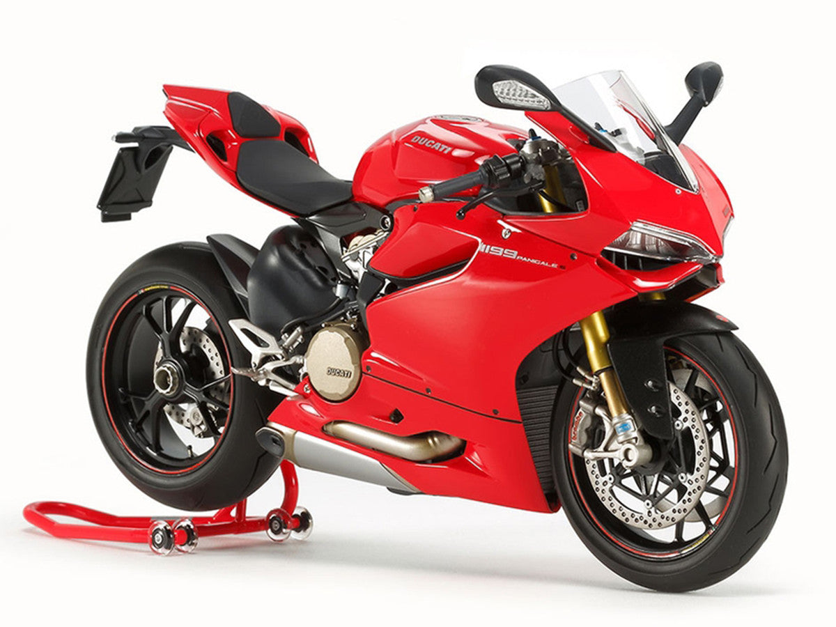 Model Kit Ducati 1199 Panigale S Motorcycle 1/12 Scale Model by Tamiya
