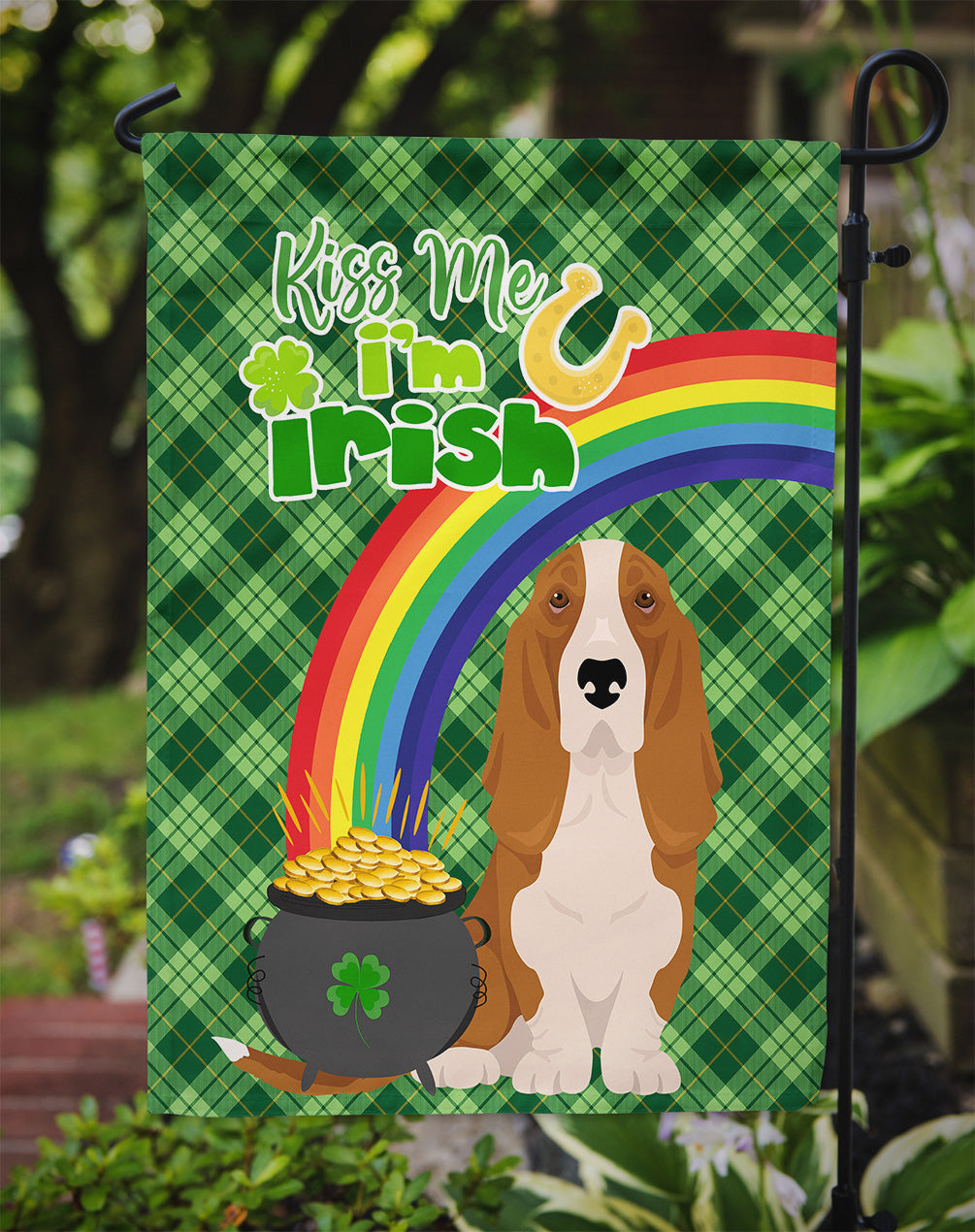 Red and White Tricolor Basset Hound St. Patrick's Day Garden Flag Mailbox Decorative Yard Banner Outside Patio Artwork for Flower Beds, Garden Size, Multicolor