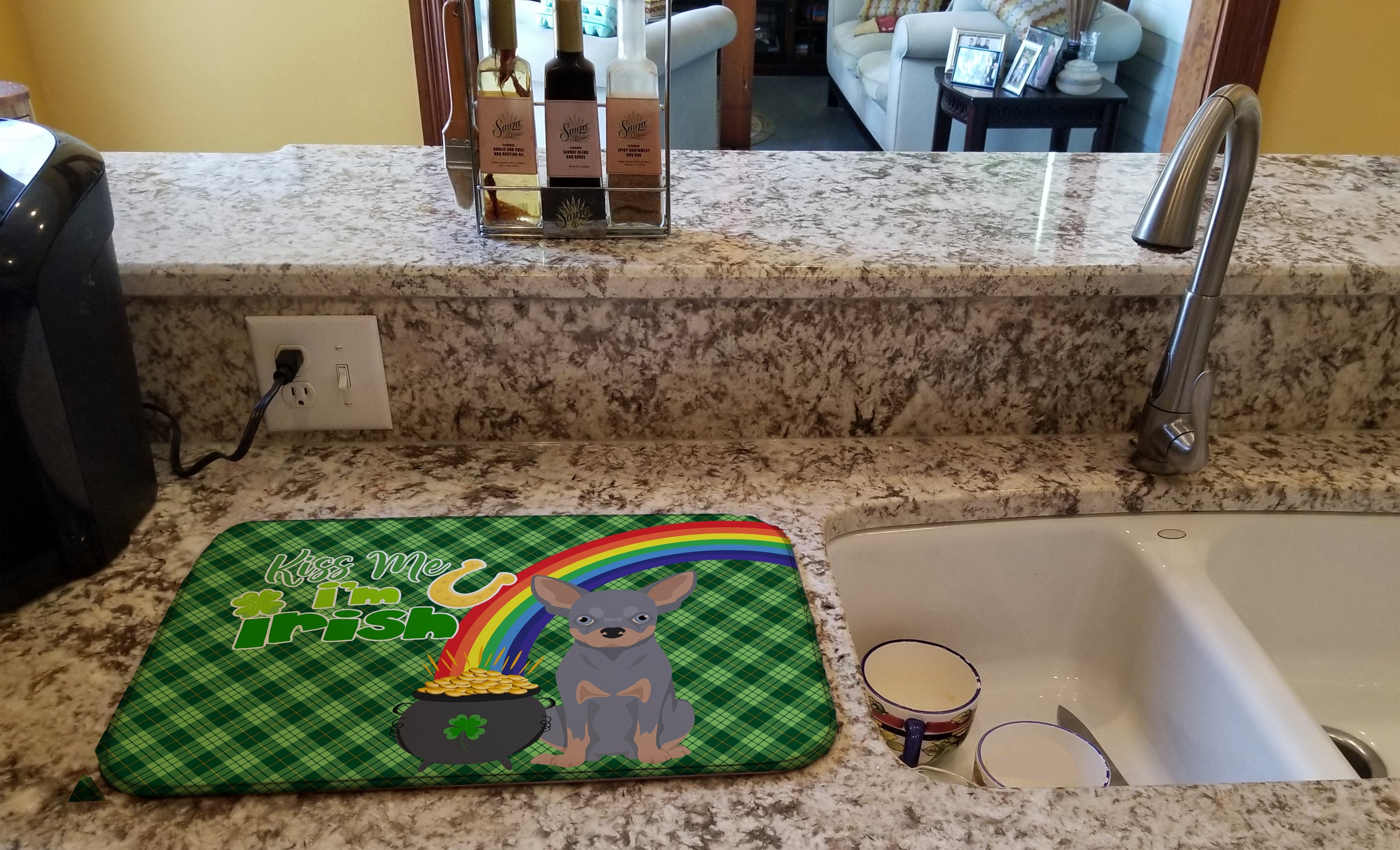 Blue and Tan Chihuahua St. Patrick's Day Dish Drying Mat Absorbent Dish Drying Mat Pad for Kitchen Counter Dish Drainer Mat for Countertop, 14 x 21", Multicolor