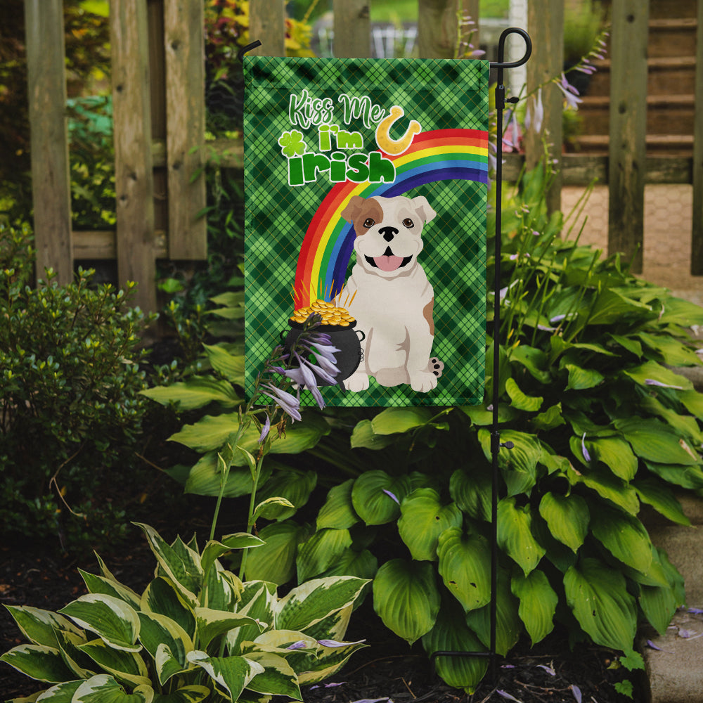 Piebald English Bulldog St. Patrick's Day Garden Flag Mailbox Decorative Yard Banner Outside Patio Artwork for Flower Beds, Garden Size, Multicolor