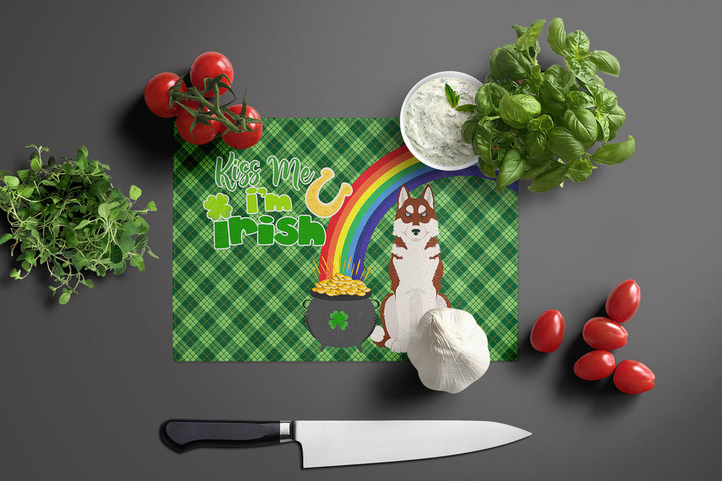 Red Siberian Husky St. Patrick's Day Cutting Board Tempered Glass Kitchen Cutting Surface, Heat Resistant Chopping, Non-Slip Feet, Food Prep & Serving