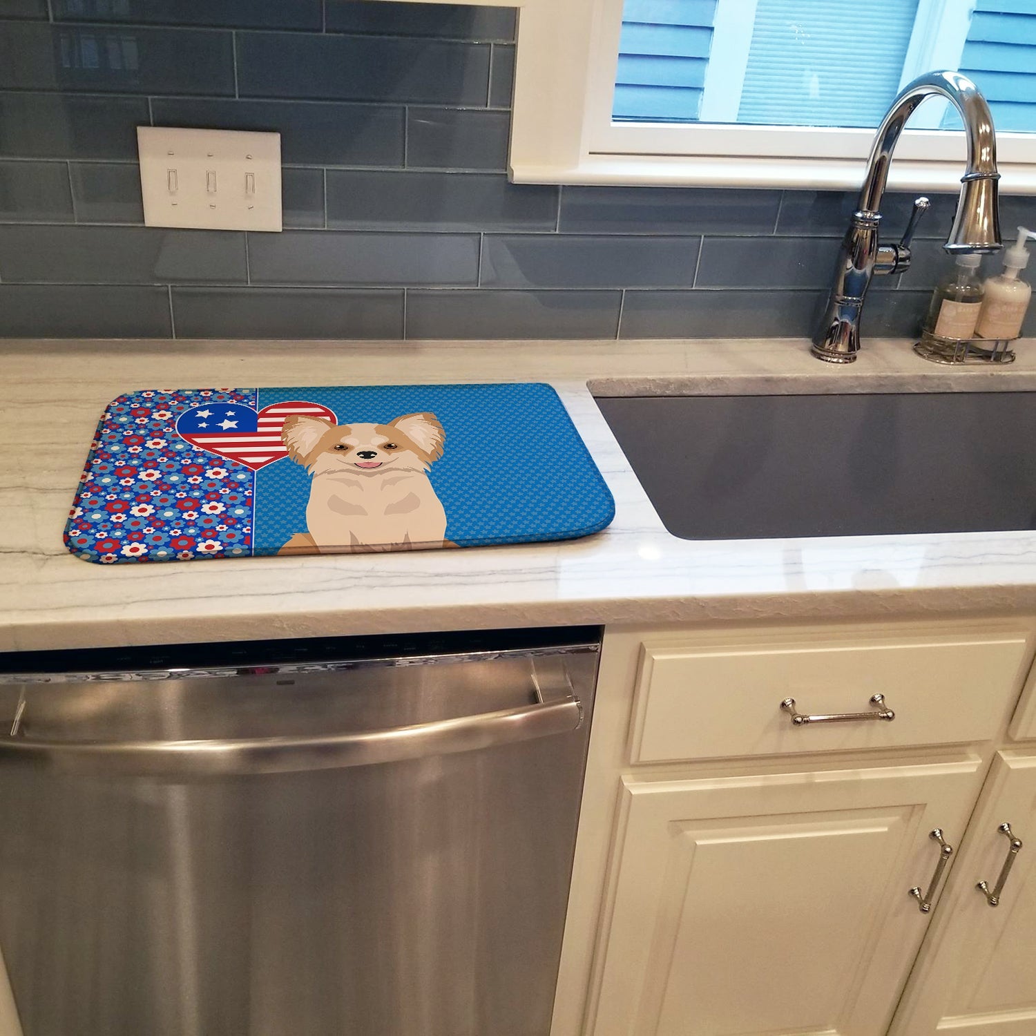 Longhaired Gold and White Chihuahua USA American Dish Drying Mat Absorbent Dish Drying Mat Pad for Kitchen Counter Dish Drainer Mat for Countertop, 14 x 21", Multicolor