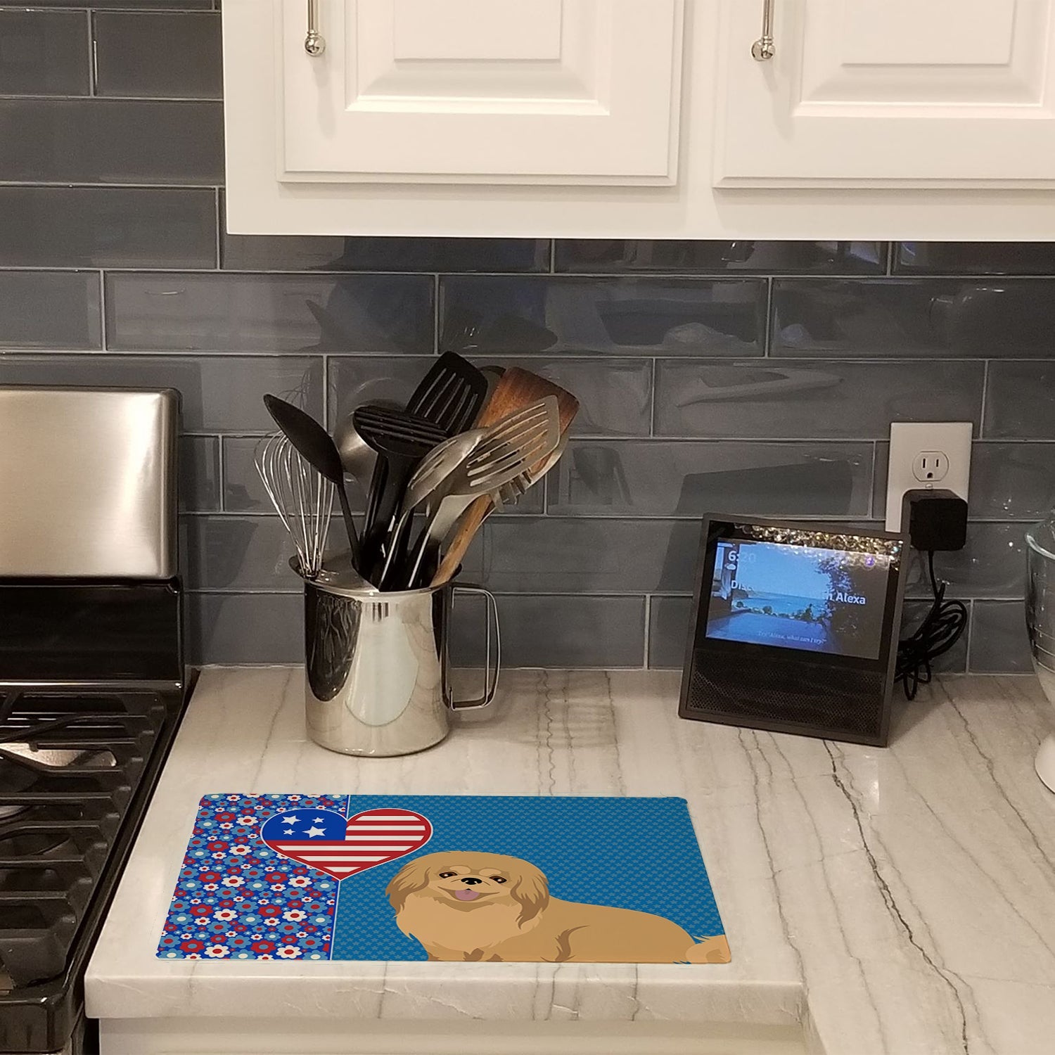 Gold Pekingese USA American Cutting Board Tempered Glass Kitchen Cutting Surface, Heat Resistant Chopping, Non-Slip Feet, Food Prep & Serving
