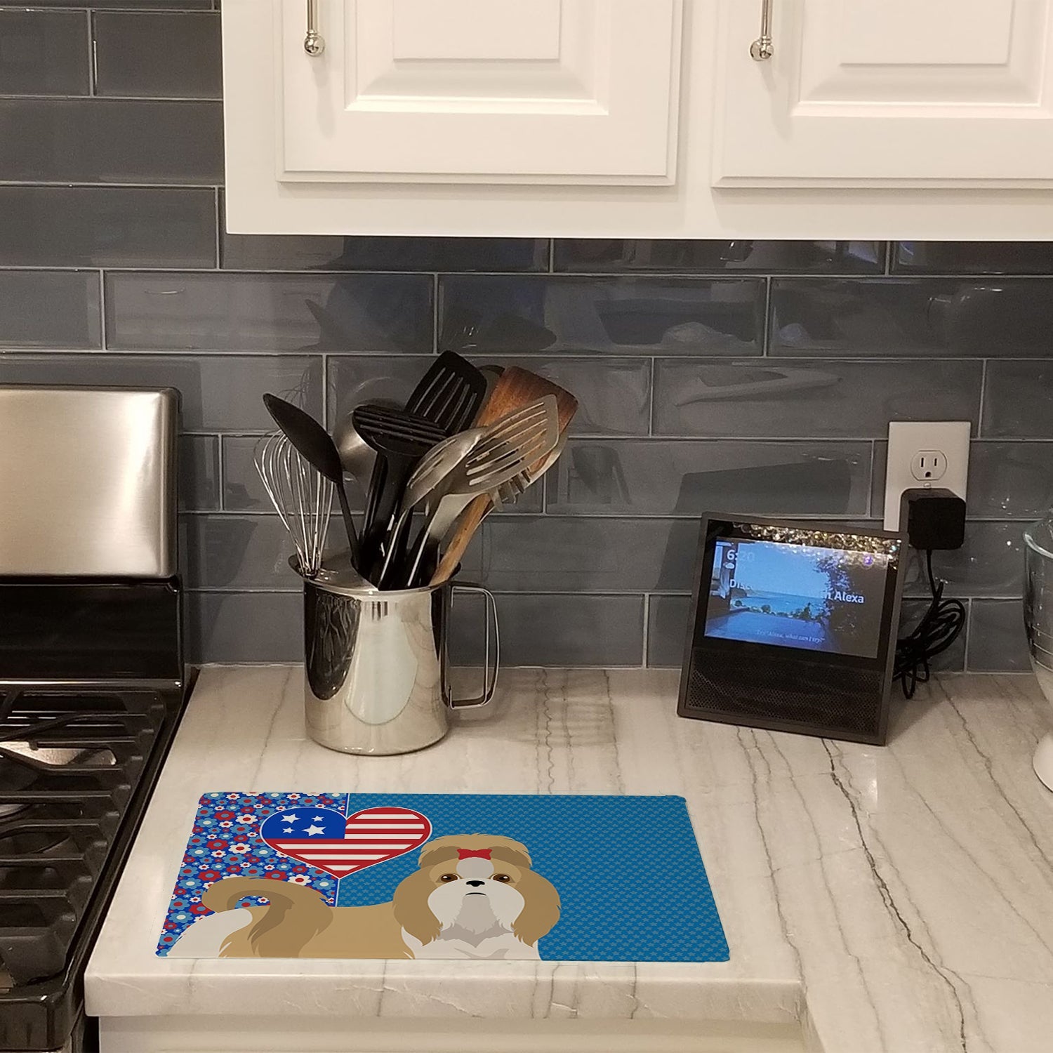 Gold and White Shih Tzu USA American Cutting Board Tempered Glass Kitchen Cutting Surface, Heat Resistant Chopping, Non-Slip Feet, Food Prep & Serving