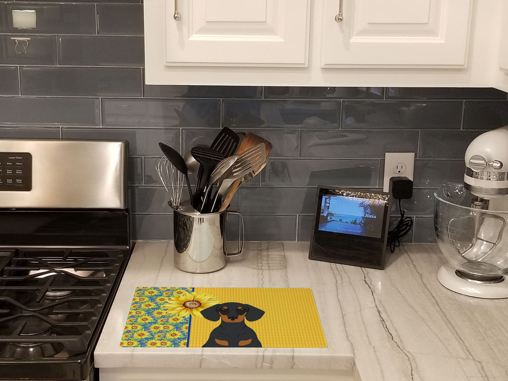 Summer Sunflowers Black and Tan Dachshund Cutting Board Tempered Glass Kitchen Cutting Surface, Heat Resistant Chopping, Non-Slip Feet, Food Prep & Serving