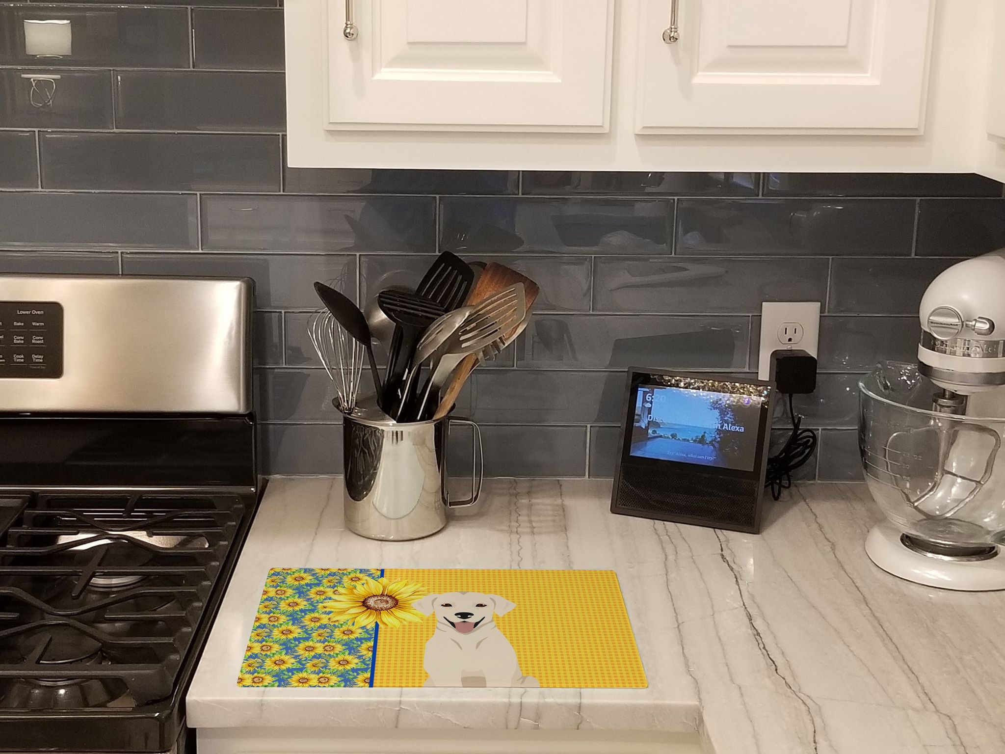 Summer Sunflowers White Cream Labrador Retriever Cutting Board Tempered Glass Kitchen Cutting Surface, Heat Resistant Chopping, Non-Slip Feet, Food Prep & Serving