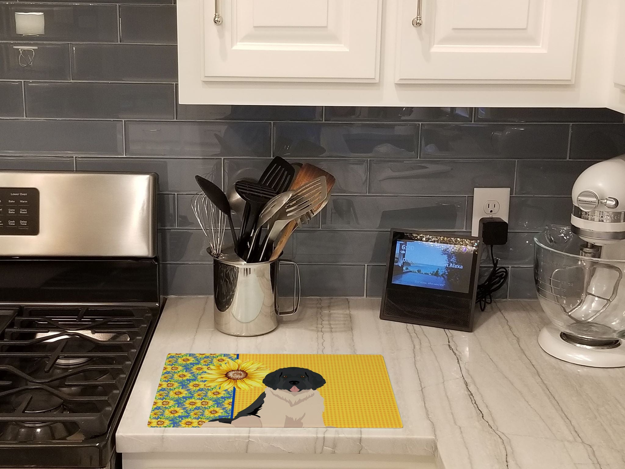 Summer Sunflowers Landseer Newfoundland Cutting Board Tempered Glass Kitchen Cutting Surface, Heat Resistant Chopping, Non-Slip Feet, Food Prep & Serving