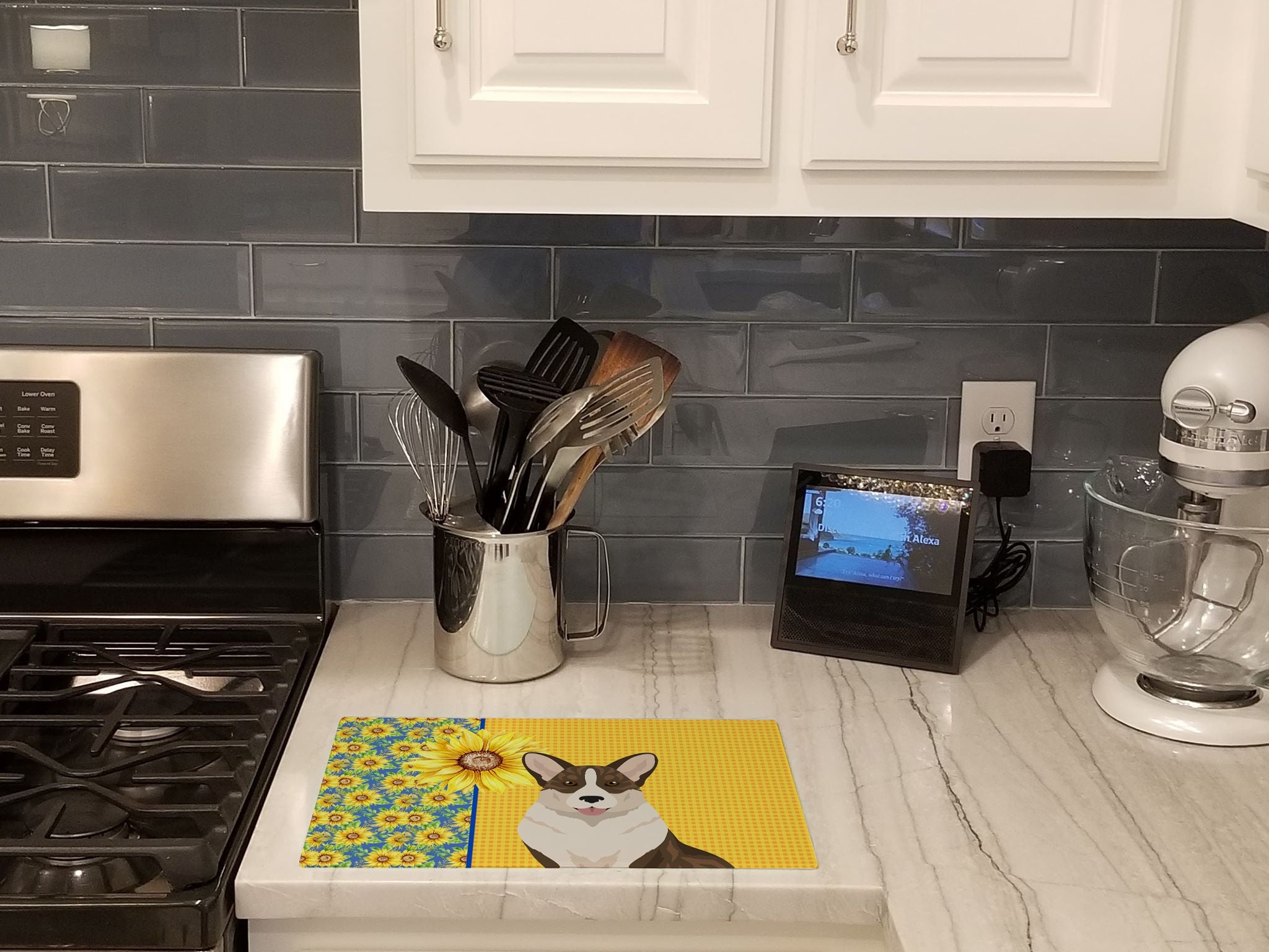 Summer Sunflowers Brindle Cardigan Corgi Cutting Board Tempered Glass Kitchen Cutting Surface, Heat Resistant Chopping, Non-Slip Feet, Food Prep & Serving