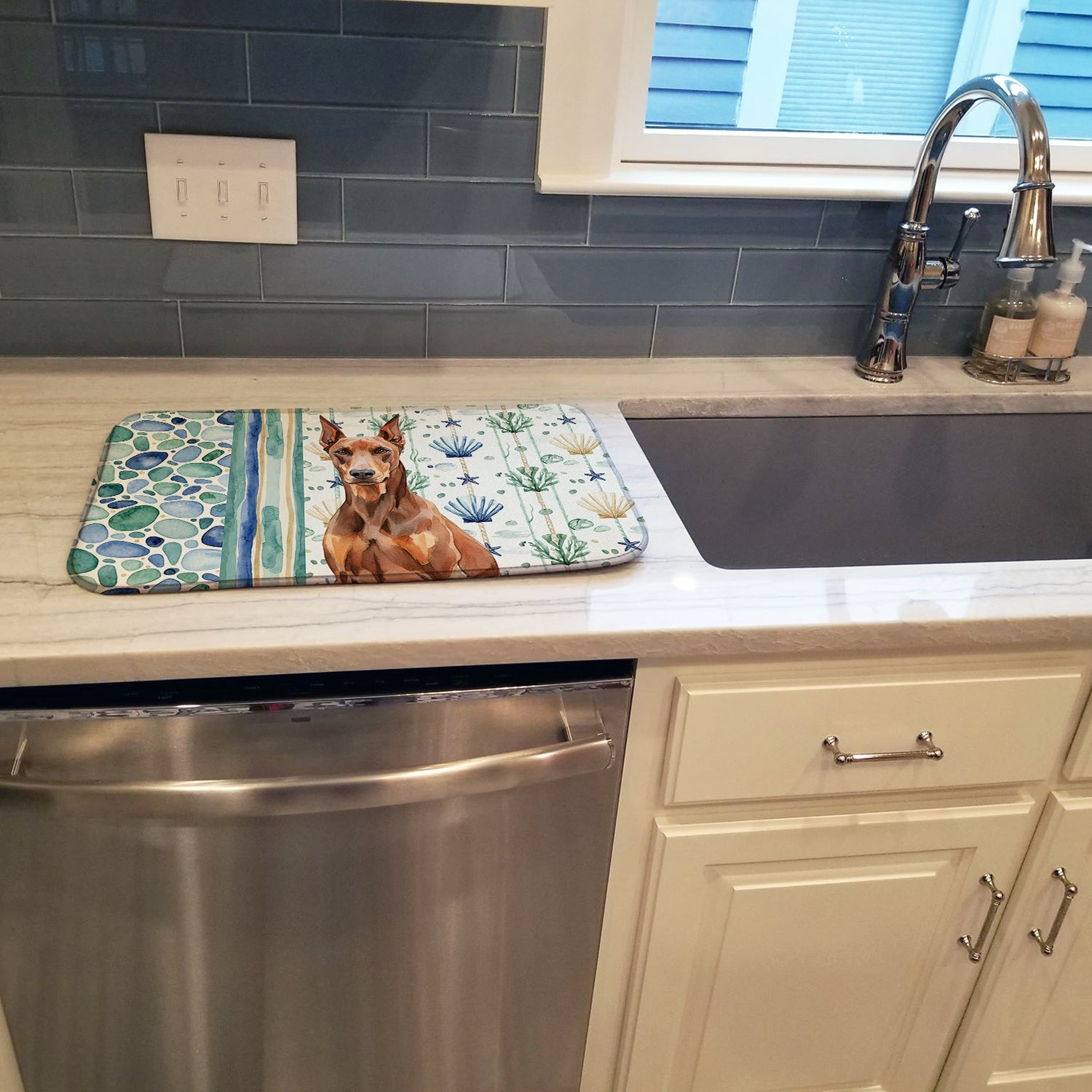 Red Doberman Pinscher Coastal Sea Glass Dish Drying Mat Absorbent Dish Drying Mat Pad for Kitchen Counter Dish Drainer Mat for Countertop, 14 x 21", Multicolor