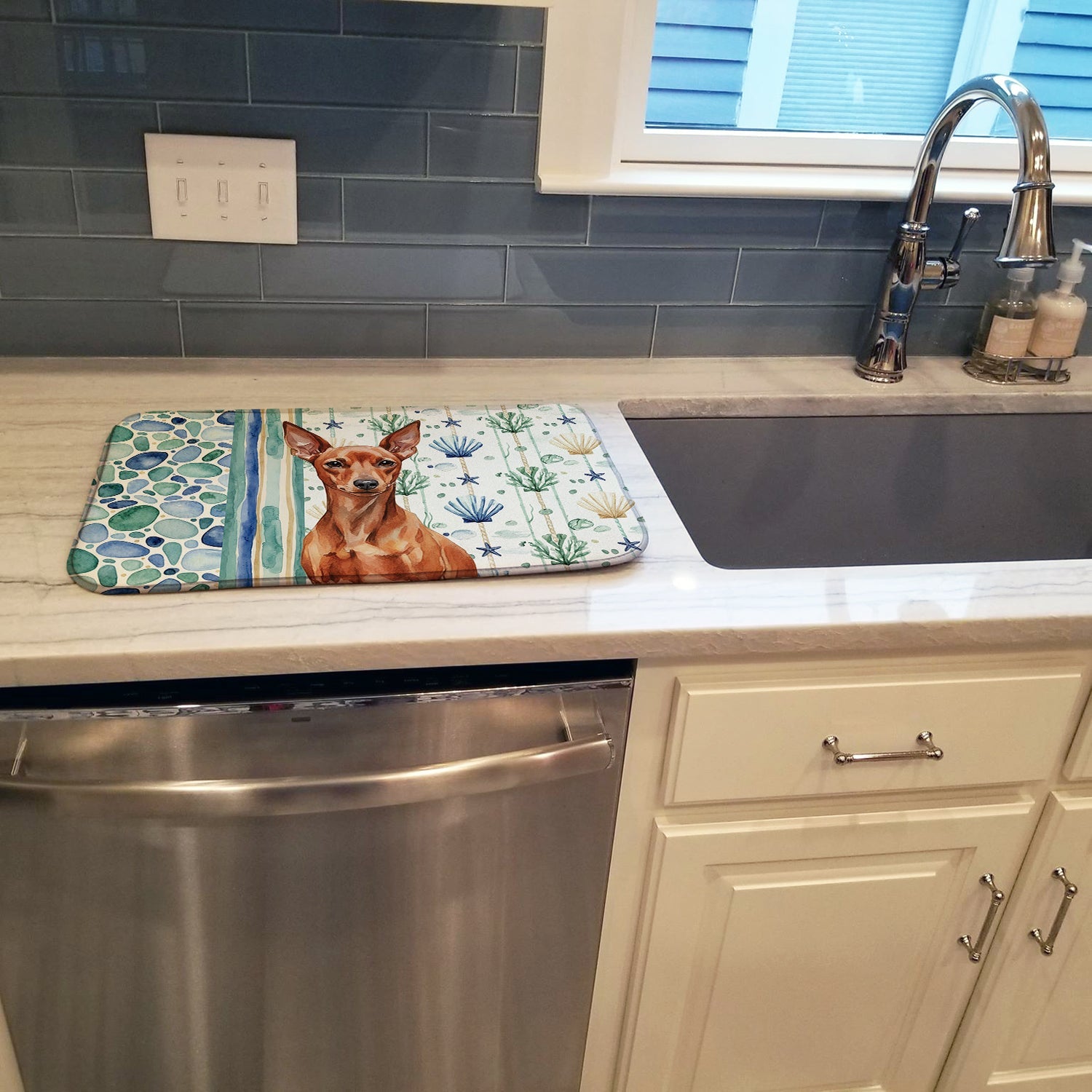 Red Miniature Pinscher Min Pin Coastal Sea Glass Dish Drying Mat Absorbent Dish Drying Mat Pad for Kitchen Counter Dish Drainer Mat for Countertop, 14 x 21", Multicolor