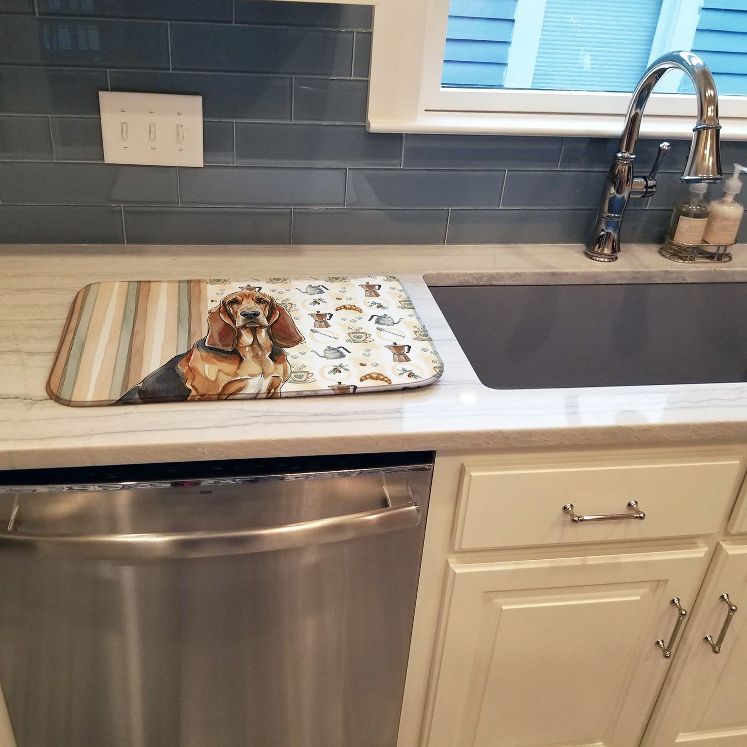 Liver and Tan Bloodhound Coffee Bar Dish Drying Mat Absorbent Dish Drying Mat Pad for Kitchen Counter Dish Drainer Mat for Countertop, 14 x 21", Multicolor