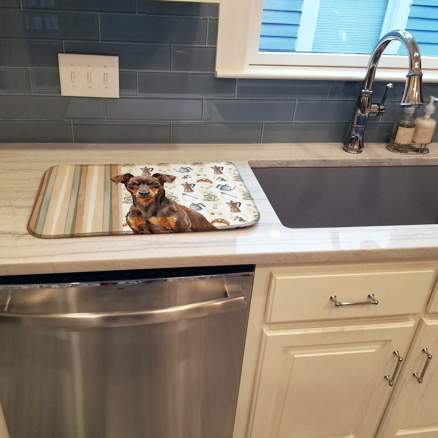 Chocolate and Rust Miniature Pinscher Min Pin Coffee Bar Dish Drying Mat Absorbent Dish Drying Mat Pad for Kitchen Counter Dish Drainer Mat for Countertop, 14 x 21", Multicolor