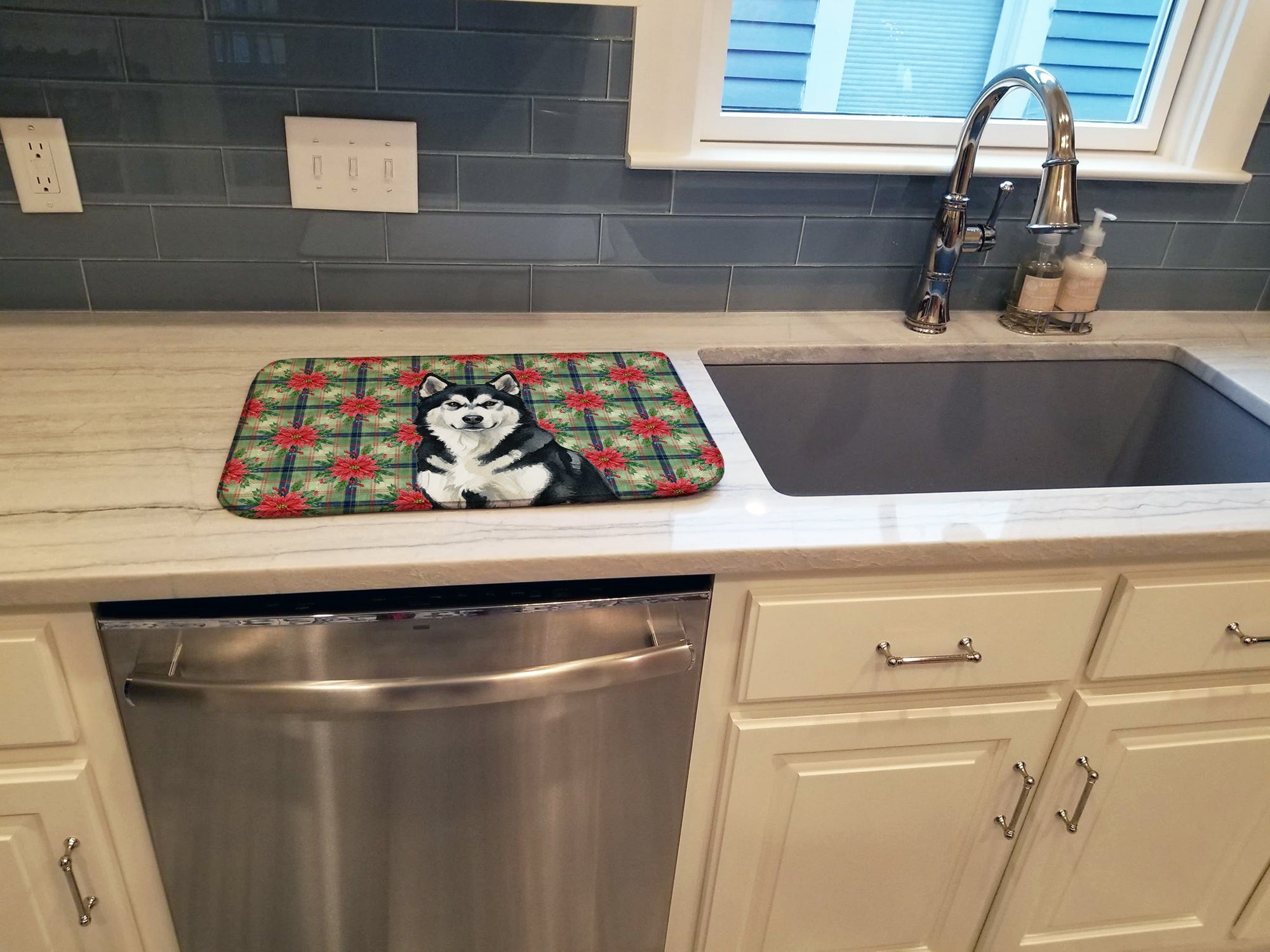 Black and White Alaskan Malamute Christmas PoinsettIas Dish Drying Mat Absorbent Dish Drying Mat Pad for Kitchen Counter Dish Drainer Mat for Countertop, 14 x 21", Multicolor