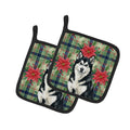Black and White Alaskan Malamute Christmas PoinsettIas Pot Holder Set of 2 Heat Resistant Quilted Hot Pads 7.5 x 7.5 Inch, Insulated Kitchen Trivets for Cooking & Baking