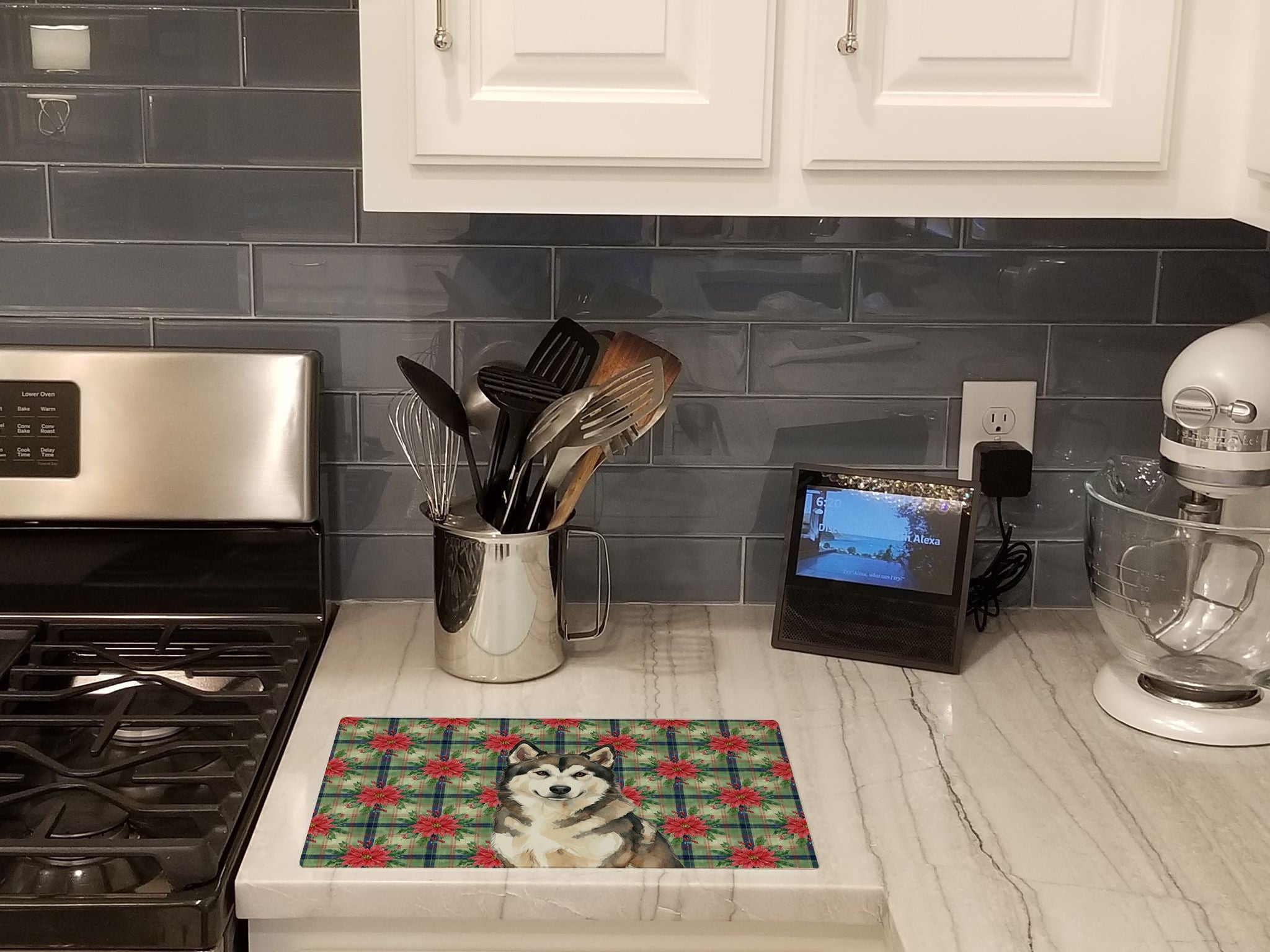 Sable and White Alaskan Malamute Christmas Poinsettas Cutting Board Tempered Glass Kitchen Cutting Surface, Heat Resistant Chopping, Non-Slip Feet, Food Prep & Serving