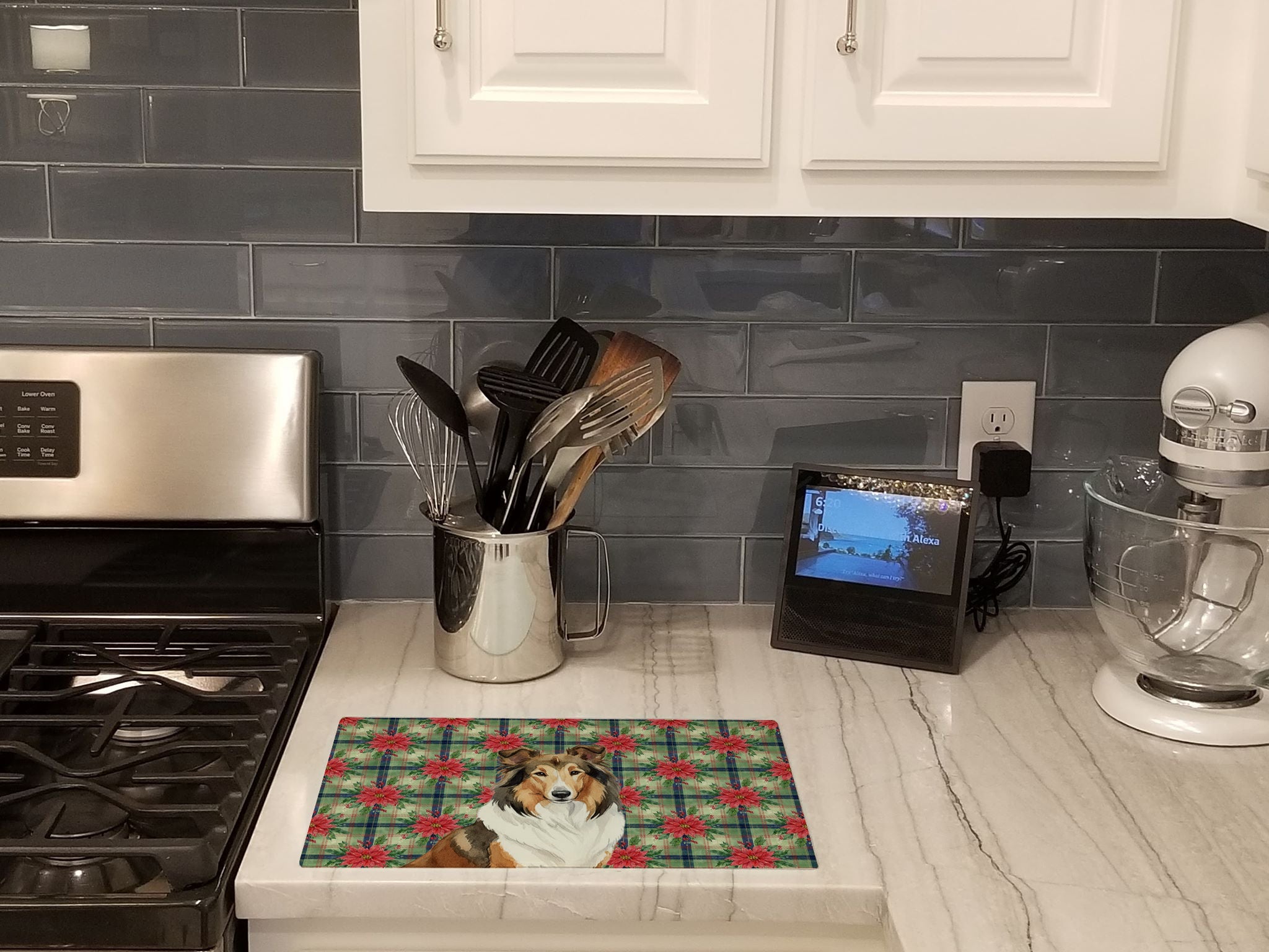 Sable Collie Christmas PoinsettIas Cutting Board Tempered Glass Kitchen Cutting Surface, Heat Resistant Chopping, Non-Slip Feet, Food Prep & Serving