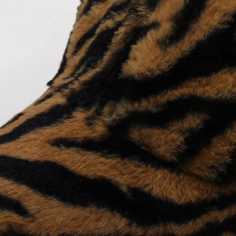 Leopard Print Fleece Baseball Cap - Winter Style