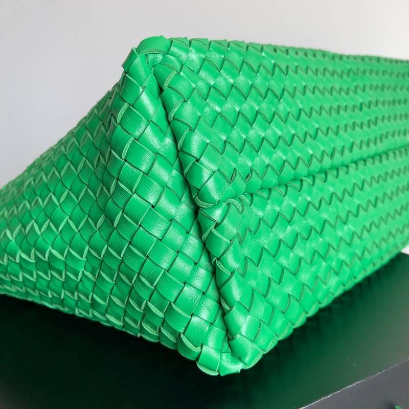 Bottega Veneta Medium Intreccio Leather Bag Tote
