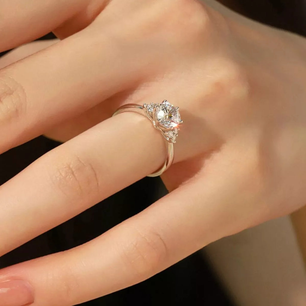 1 Carat Moissanite 925 Sterling Silver Ring
