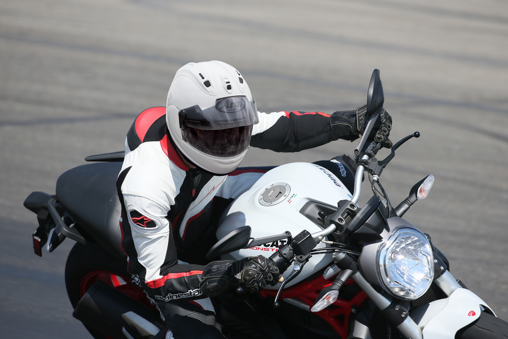ARAI HELMETS, ARAI HELMETS Corsair-X Helmet - White - Medium 0101-18501 with VAS Shield Mechanism and Advanced Safety Features
