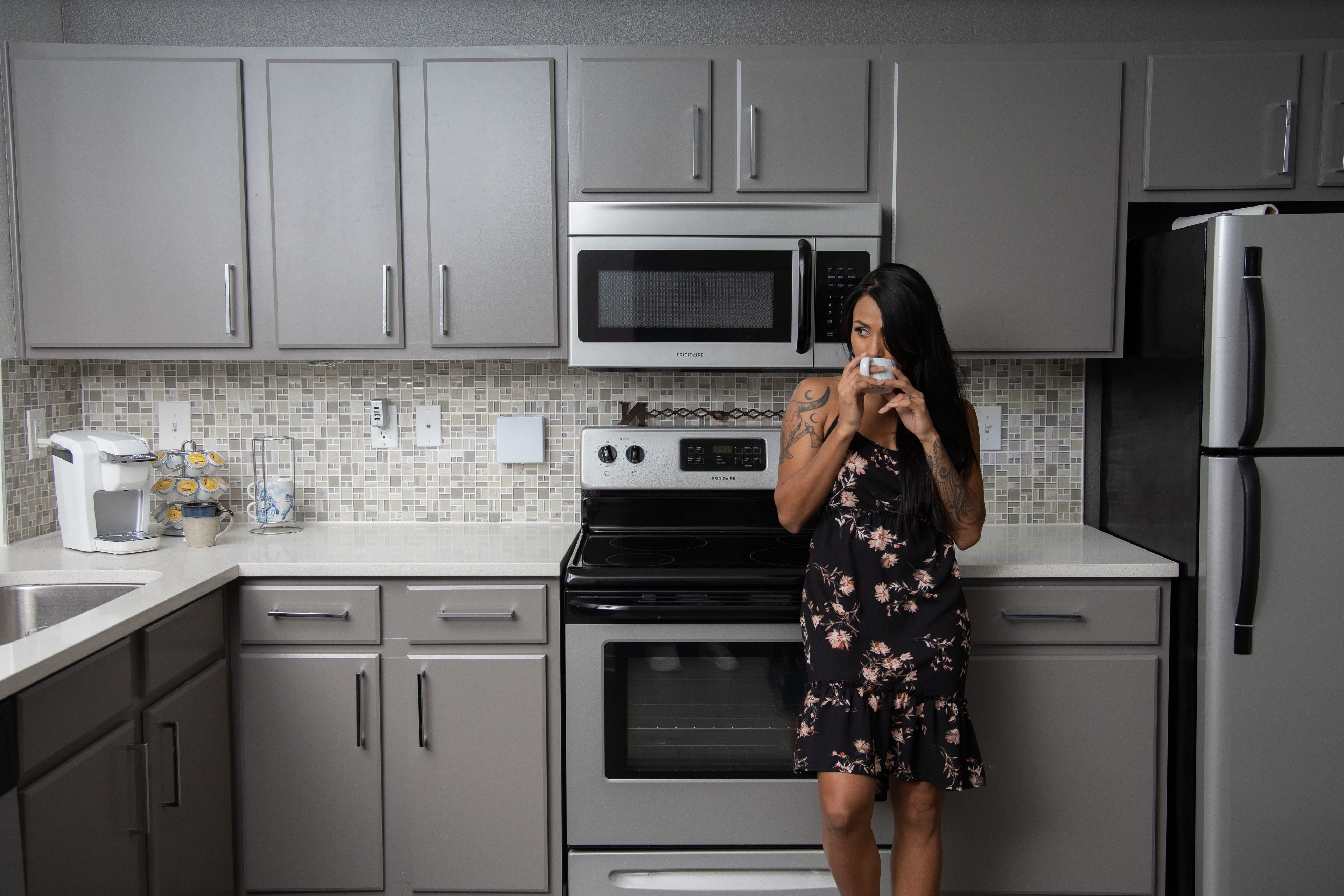 SquareGlow Smart Flasher - WiFi-Enabled Visual Alert System