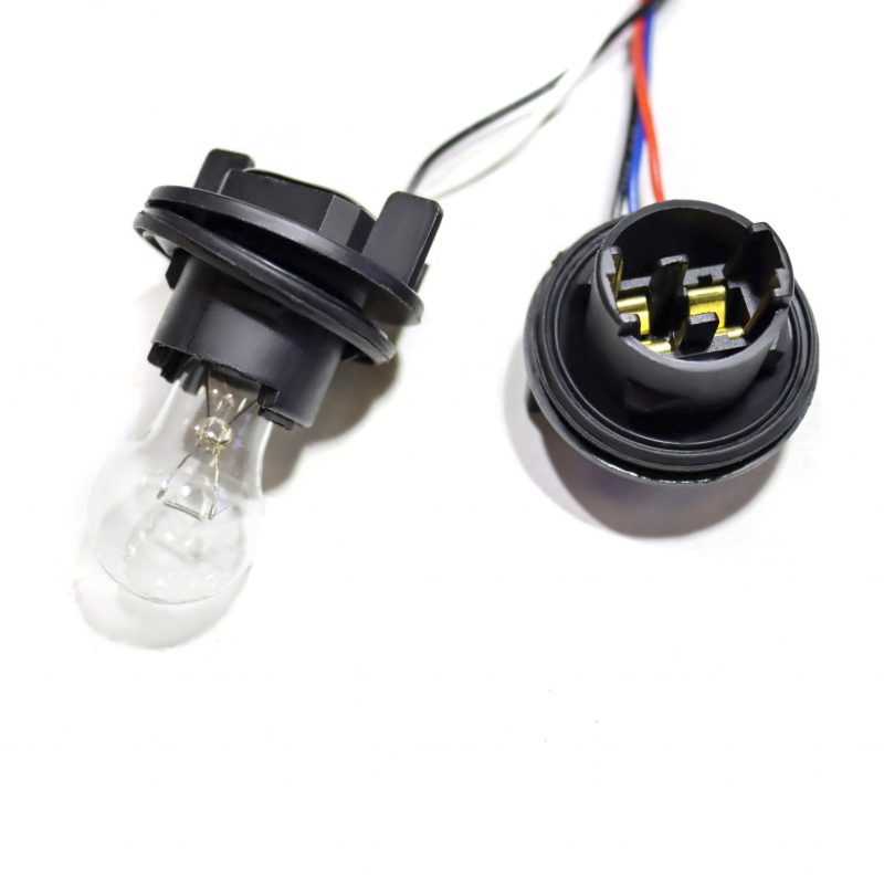 AlphaRex 18-20 Ford F-150 Wiring Adapter OEM to AlphaRex Taillight Converter (Req 18-20 Ford F-150) 652200 *Discontinued