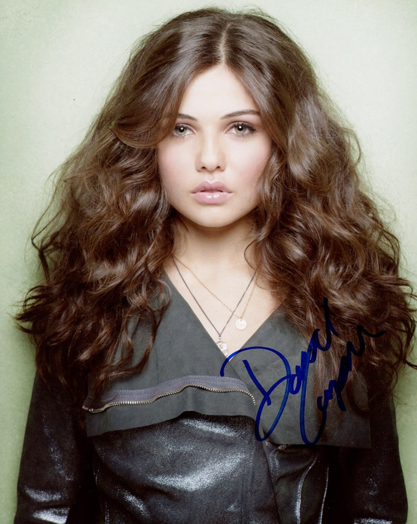 Danielle Campbell Signed 8x10 Photo