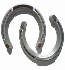 3 HIND QUARTER HORSE RACING PLATES / HERRADURAS TRASERAS 3