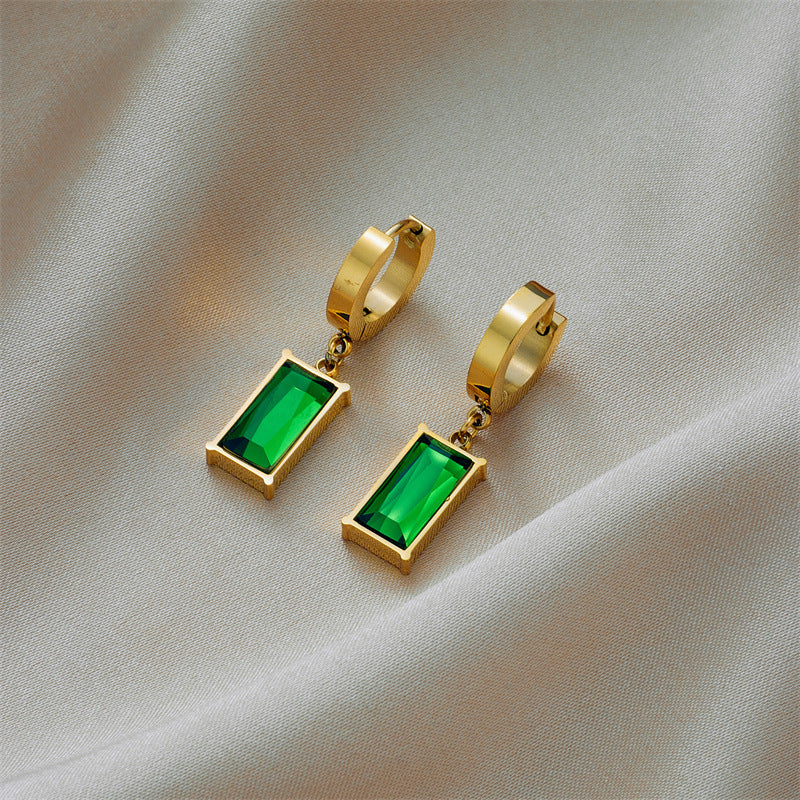 Blade Chain Advanced Sense Of Light Luxury Emerald Zircon Pendant