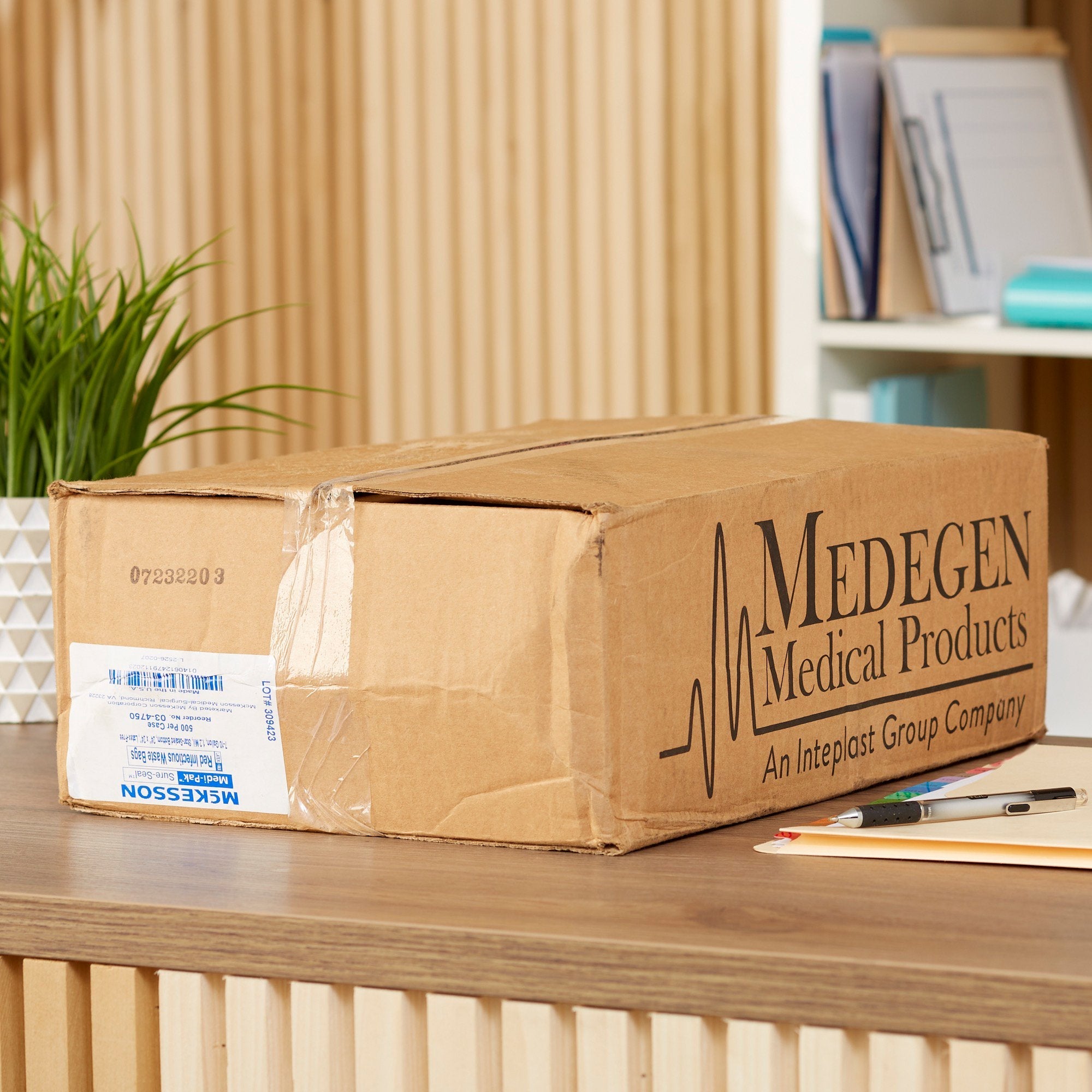 Medi-Pak™ SURE-SEAL™ Infectious Waste Bag 03-4750