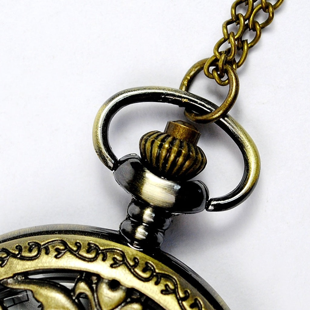 Nostalgic Retro Butterfly Flower Carved Hollow Pocket Watch