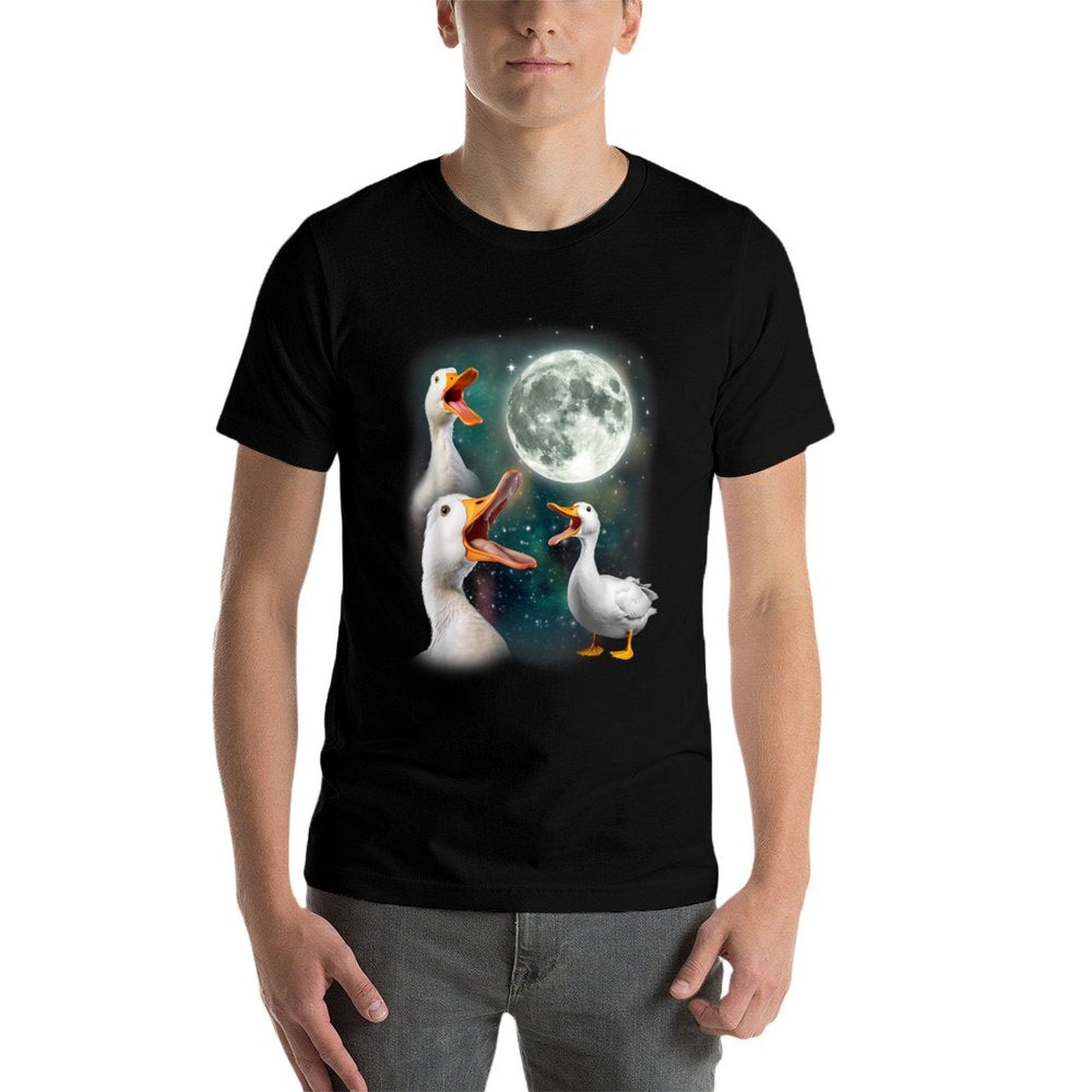3 Ducks Howl At Moon  Funny Weird Cursed Pekin Duck Lover  Easy-care T-Shirt
