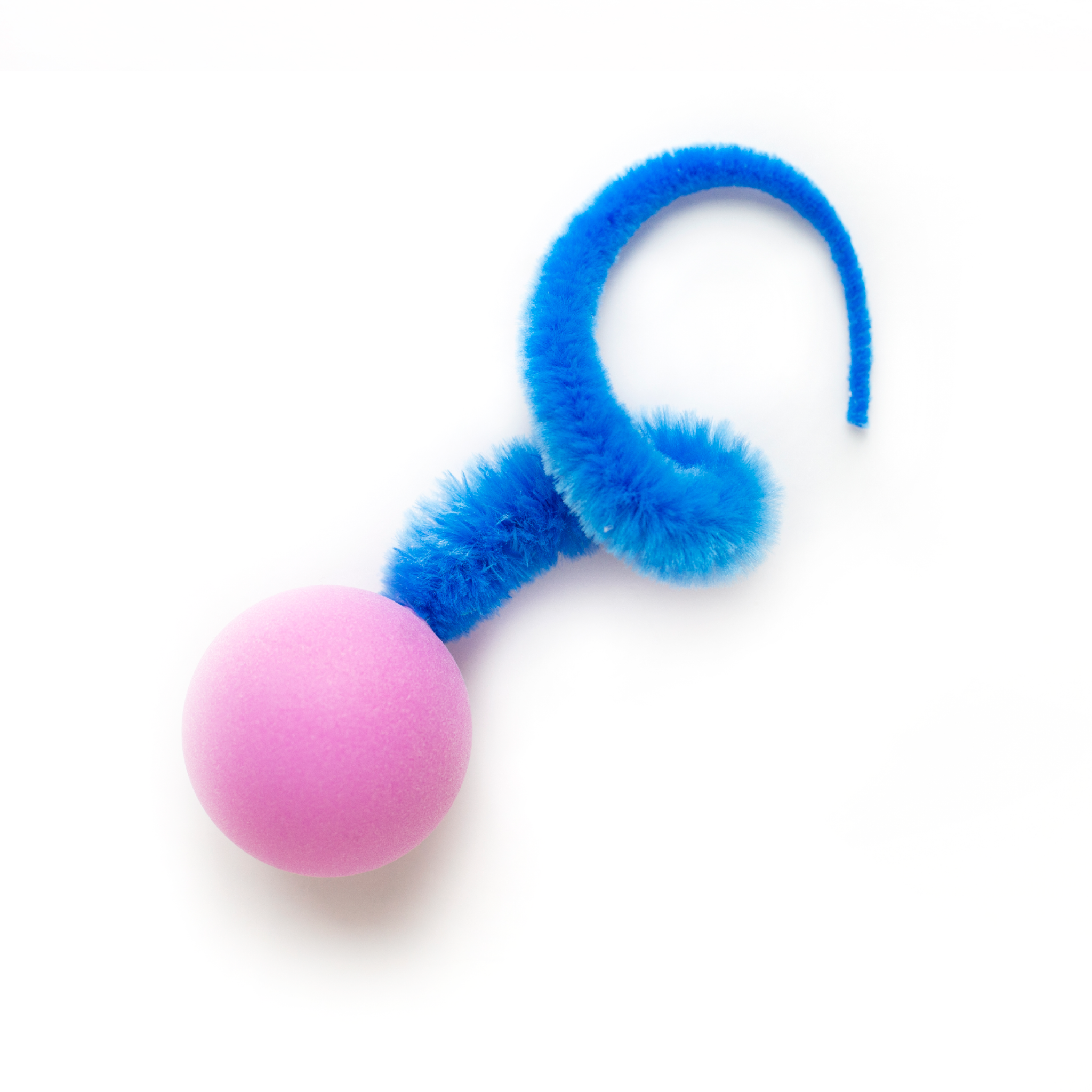 🐱🏓 Wiggly Ping Pong Cat Toy – Rattle Ball with Corkscrew Tail