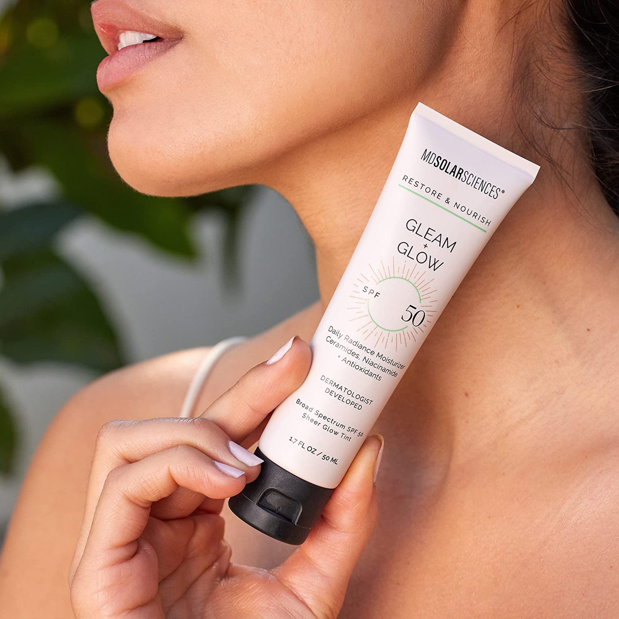 MDSolarSciences® Gleam + Glow SPF 50 173001