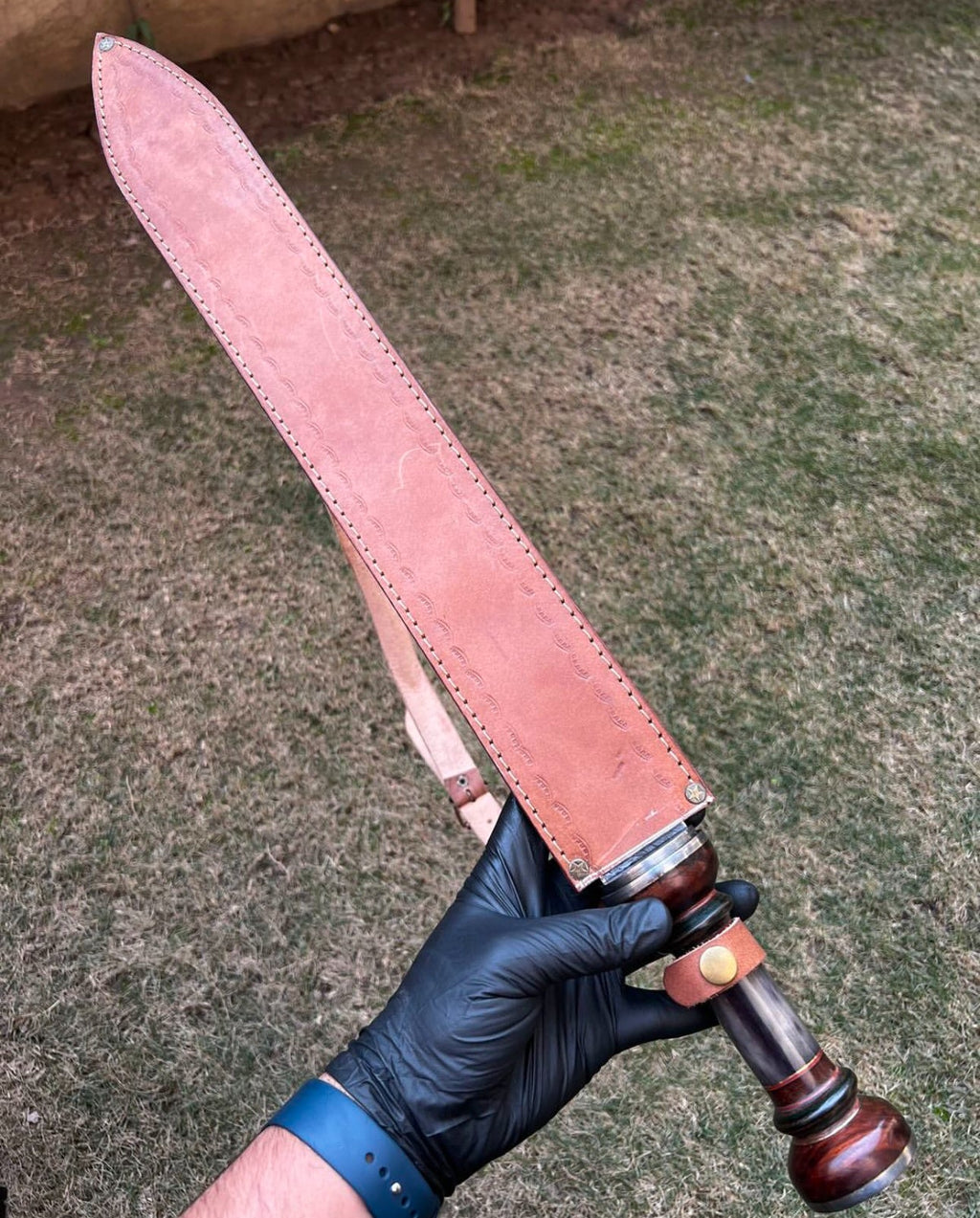 Gladiator sword with Damascus Blade - PhishStones Products