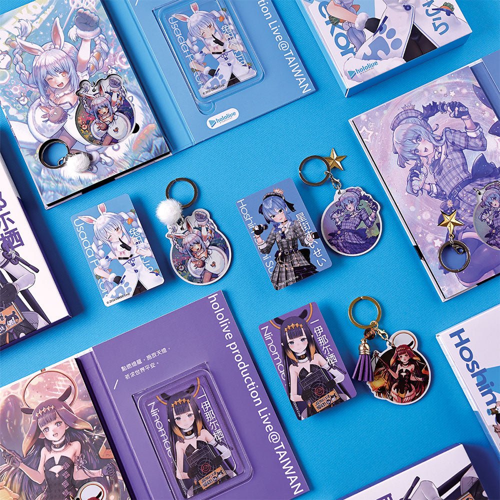 [Hololive] Exclusive Limited Edition IPASS Card and Keychain - Usada Pekora