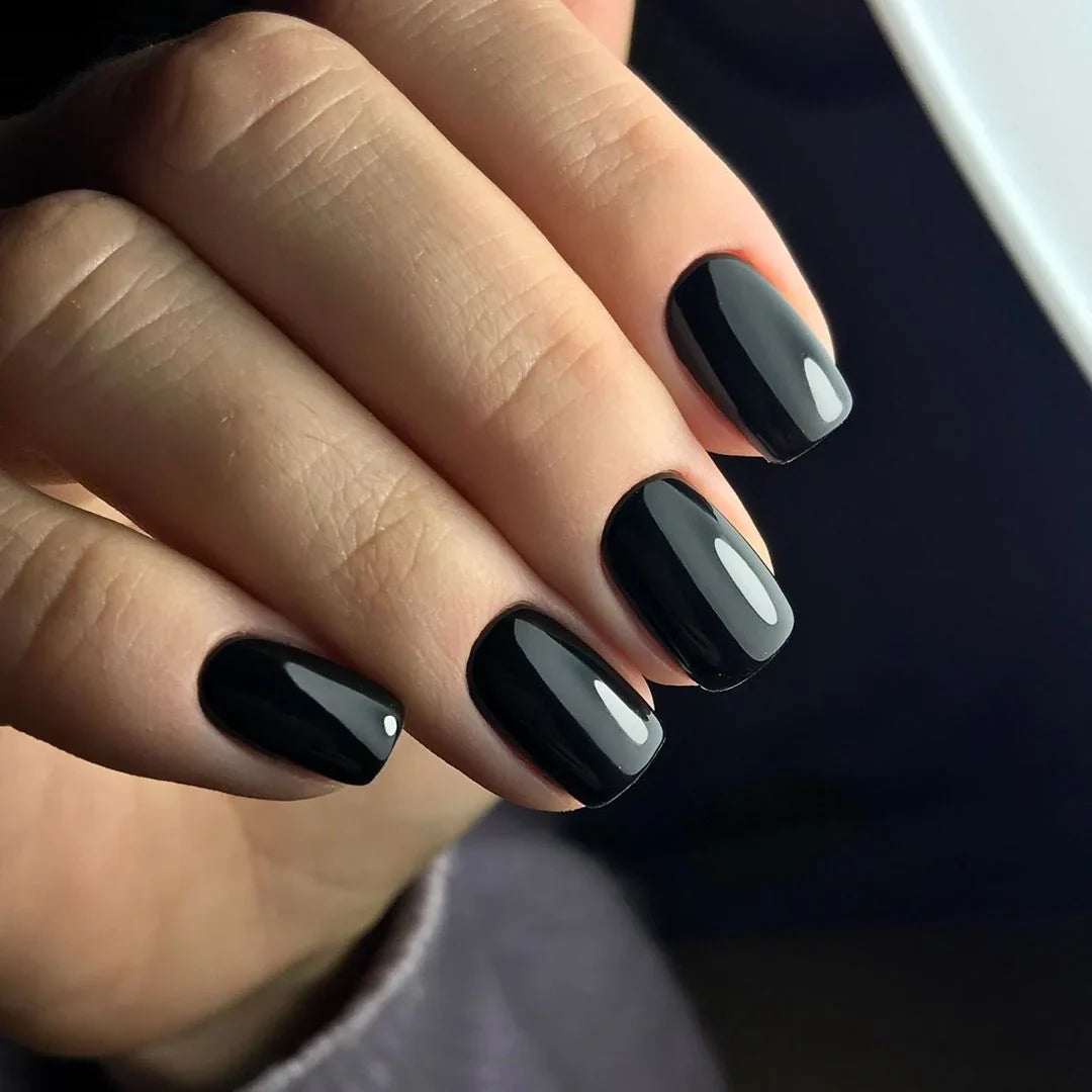 Luxio - Nightfall Gel Polish, 15ml